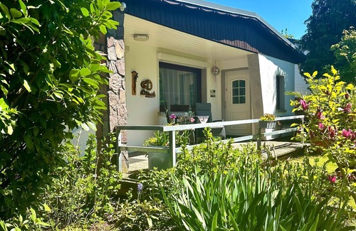 Friedrichroda House | Holiday home for three people with terrace