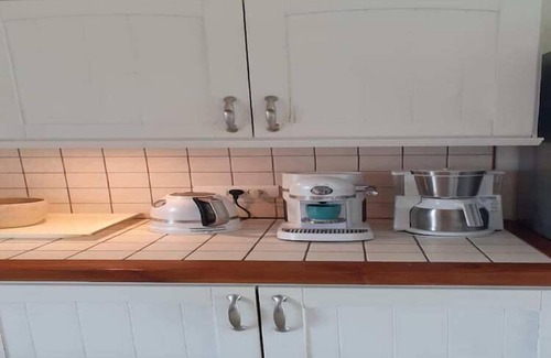 Caniac-du-Causse House | Holiday Home in Dordogne with Pool & Bubble Bath