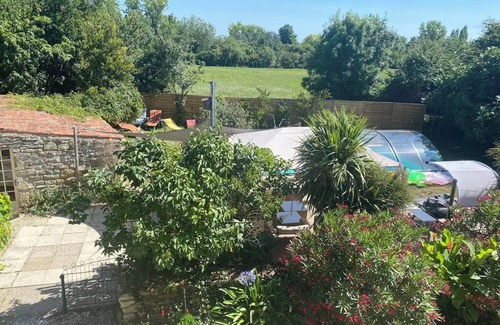 Chaille-les-Marais House | Holiday Home 'L'hébergerie Sablotine' with Private Pool, Private Terrace and Wi-Fi