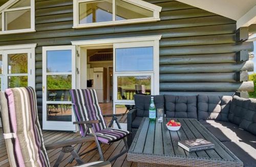 Sandvig House | Holiday Home Hjalmar - 400m from the sea by Interhome