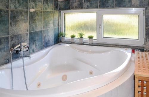 Henne House | Holiday Home Hovgårdsvej Henne Iii