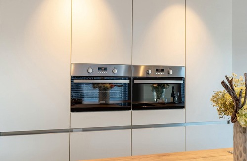 Aardenburg House | Holiday Home in Aardenburg near Sint-Baafskerk
