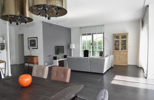 Zeewolde House | Holiday Home in Harderwijk near Serene Lake