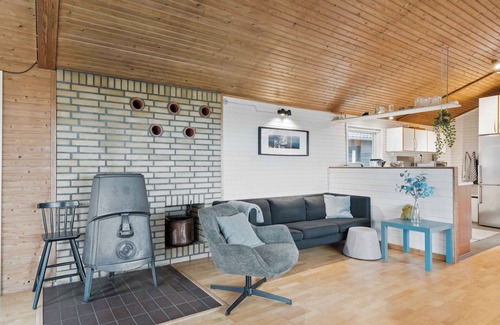 Bøjden House | Holiday home in Horne with sea view