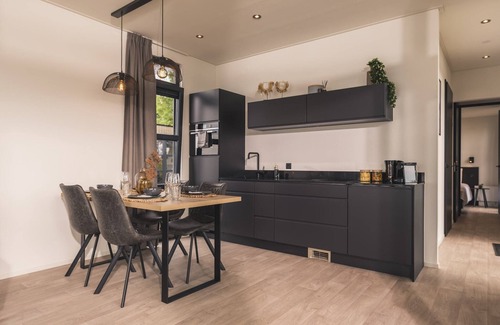 Maurik House | Holiday Home in Netherlands with Water Views