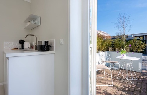 Oostkapelle House | Holiday Home in Oostkapelle Near the Beach