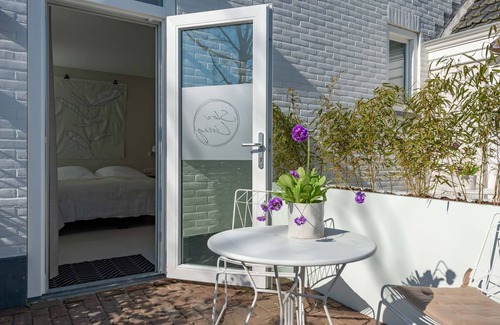 Oostkapelle House | Holiday Home in Oostkapelle Near the Beach
