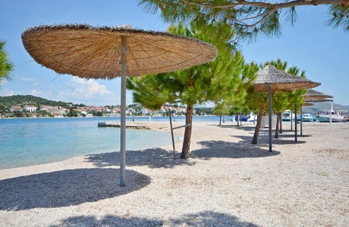 Krapanj House | Holiday Home Ivana