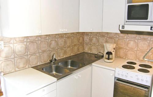 Hjaltevad House | Holiday Home Jonshult Hjältevad