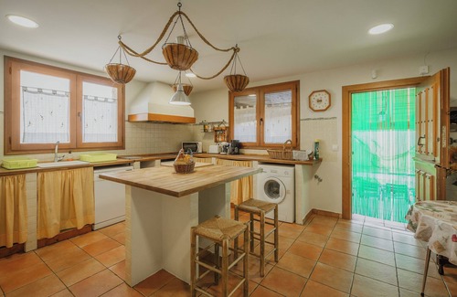 Marazuela House | Holiday Home 'La Alameda' with Sea View, Private Pool and Wi-Fi