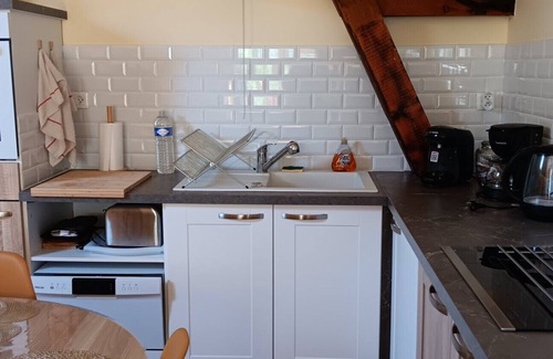Franleu House | Holiday Home 'La Pause Picarde - Baie De' with Private Terrace, Shared Garden and Wi-Fi