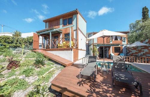 Tejina House | Holiday Home 'Las Hermanas I' with Sea and Mountain View, Shared Pool & Garden