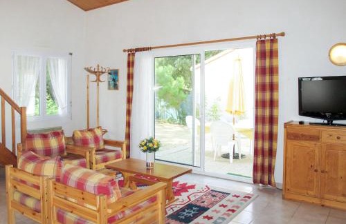 La Tranche-sur-Mer House | Holiday Home Les Etrilles by Interhome