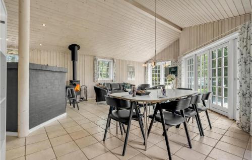 Sønderstrand House | Holiday Home Lyngvejen Xi