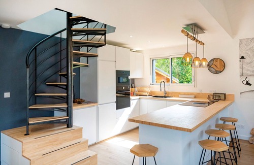 Seignosse House | Holiday Home 'Maison Des Tucs Dous' with Terrace, Wi-Fi and Air Conditioning