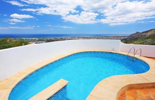Monte Pego House | Holiday Home Monte y Mar by Interhome