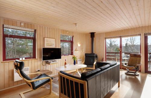 Grena Strand House | Holiday Home Near Grenaa Beach For 8 People