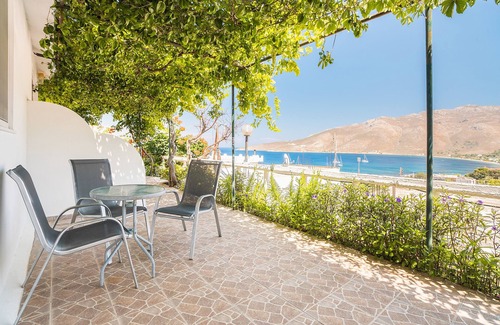 Tilos House | Holiday Home 'Panorama Tilos Apt B' with Sea View, Wi-Fi and Air Conditioning