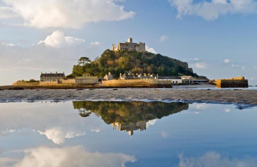 Marazion House | Holiday Home Pebbles- Marazion by Interhome