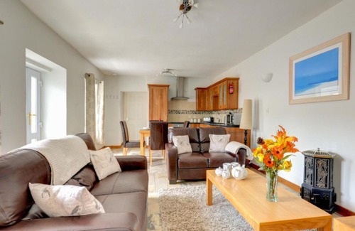 Marazion House | Holiday Home Pebbles- Marazion by Interhome