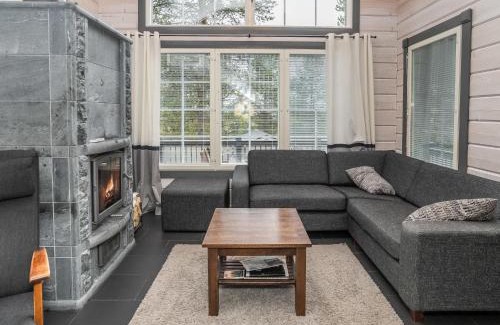 Rukatunturi House | Holiday Home Rukanloisto b by Interhome