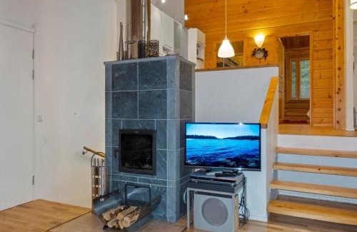Salla House | Holiday Home Sallan lumous b by Interhome