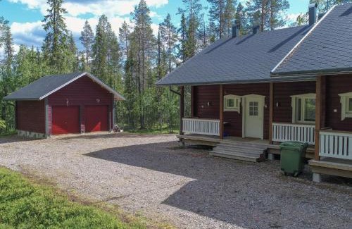Yllas House | Holiday Home Sammalkaltio 2 by Interhome