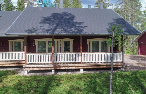 Yllas House | Holiday Home Sammalkaltio 2 by Interhome