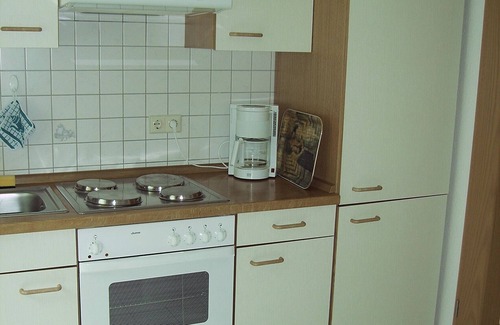 Wangerland House | Holiday Home 'Seehund' with Shared Terrace and Shared Garden