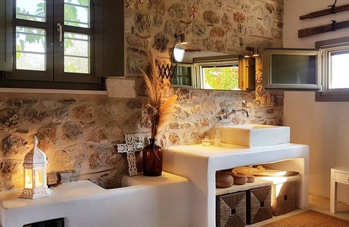 Livadi House | Holiday Home 'Three Skylights' with Terrace & Wi-Fi