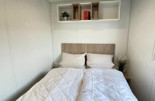 Riedenburg House | Holiday Home Tiny Haus Schleusenblick by Interhome