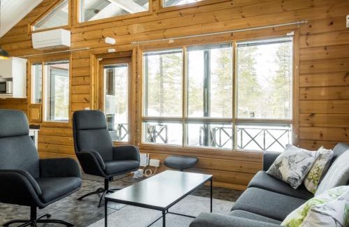 Lampivaara House | Holiday Home Villa aihki by Interhome