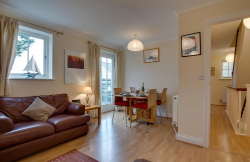 Whitstable House | Holiday Home Whitepost by Interhome