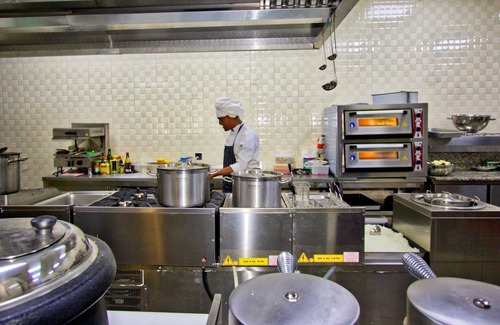 Nifas Silk-Lafto Hotel | Holiday Hotel