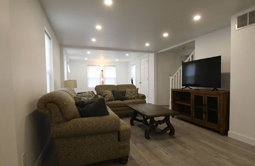 Michigan City House | Holiday House! Fully Renovated House, Minutes to EVERYTHING, Pet Friendly!