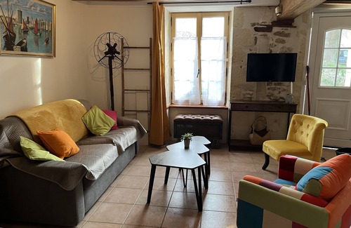 Taillant House | Holiday house in the countryside