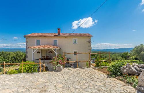 Salatic House | Holiday house JELE