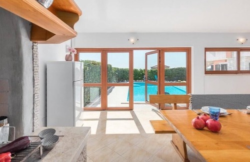 Orihi House | Holiday house Orihi for 1 - 12 persons with 4 bedrooms - Holiday home