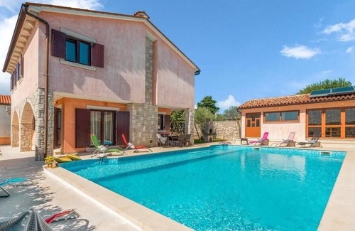 Orihi House | Holiday house Orihi for 1 - 12 persons with 4 bedrooms - Holiday home