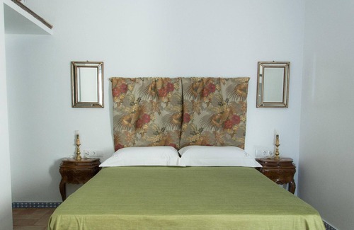 Penaflor House | Holiday house Peñaflor for 1 - 8 persons with 4 bedrooms - Row house
