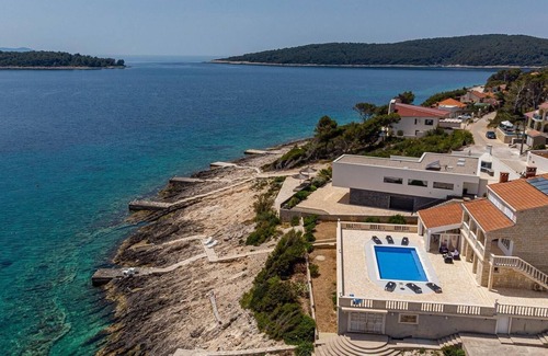 Potirna House | Holiday house Potirna for 8 persons with 4 bedrooms - Holiday home