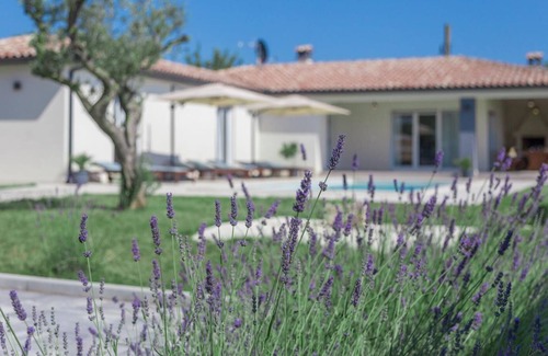 Smoljanci House | Holiday house Smoljanci for 1 - 8 persons with 3 bedrooms - Holiday home