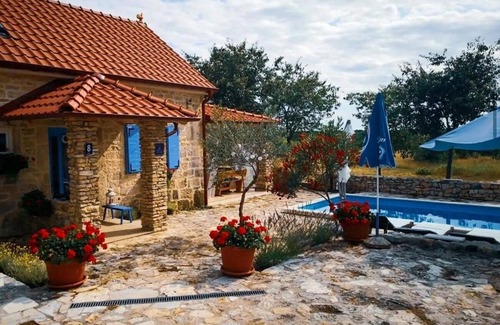 Oklaj House | Holiday house with a swimming pool Puljane, Krka (K-23038)