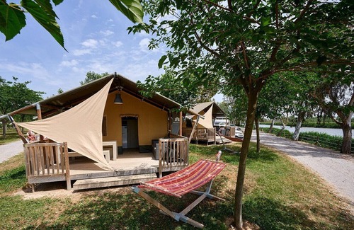 Castello d'Empuries Ski Chalet | Holiday in nature, close to the sea and on the water