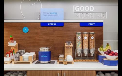 Port Canaveral Hotel | Holiday Inn Express Cape Canaveral by IHG