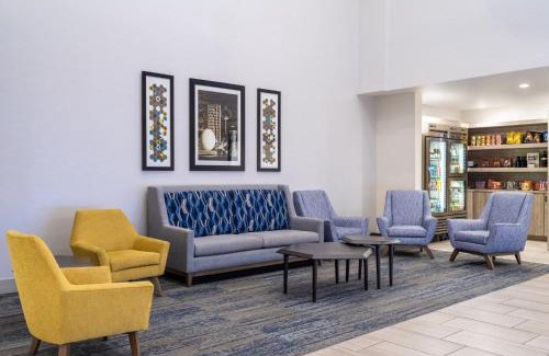 Lodi Hotel | Holiday Inn Express Lodi by IHG