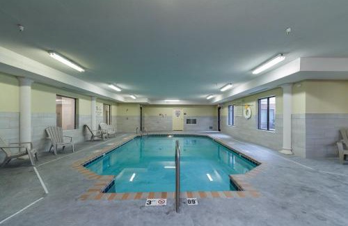 Roseland Hotel | Holiday Inn Express & Suites - South Bend - Notre Dame Univ.