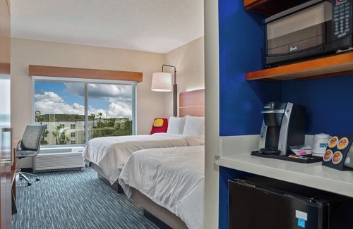 Florida Central Atlantic Coast Hotel | Holiday Inn Express & Suites Orlando - Lake Buena Vista by IHG