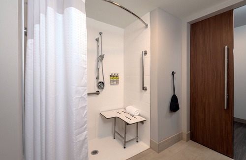 Downtown Tulsa Hotel | Holiday Inn Express & Suites Tulsa Downtown by IHG