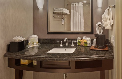 Deerwood Hotel | Holiday Inn Jacksonville E 295 Baymeadows by IHG
